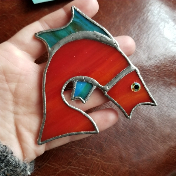 Relisted -big! Stained glass red fish brooch pin handmade - Picture 4 of 8